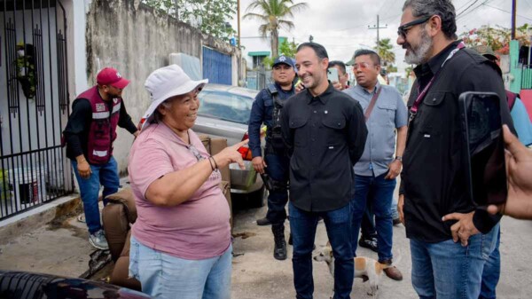 Recuperan espacios públicos en la SM 95, retiran vehículos abandonados y objetos en desuso