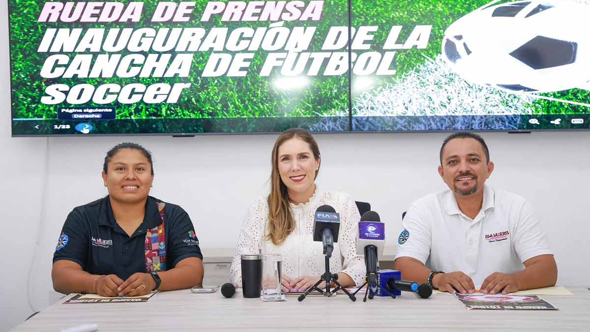 Atenea anuncia inauguración de la nueva cancha de fútbol soccer de Isla Mujeres