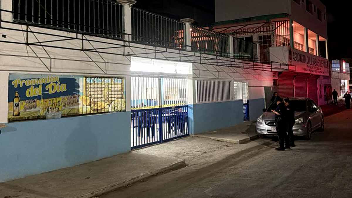 Asesinan a balazos a empleado de un centro botanero en Cancún