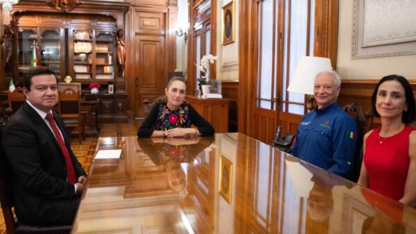 “Salida de Víctor Rodríguez de Pemex por motivos académicos”