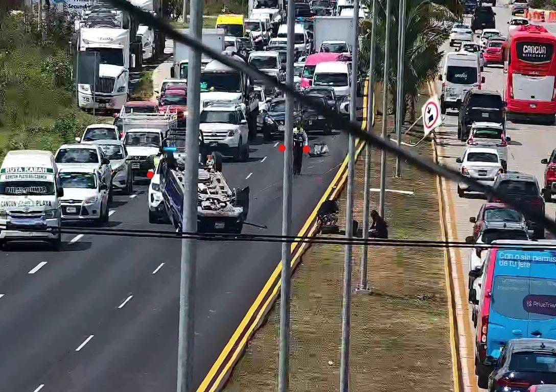 Mañana de accidentes en Cancún deja 3 lesionados