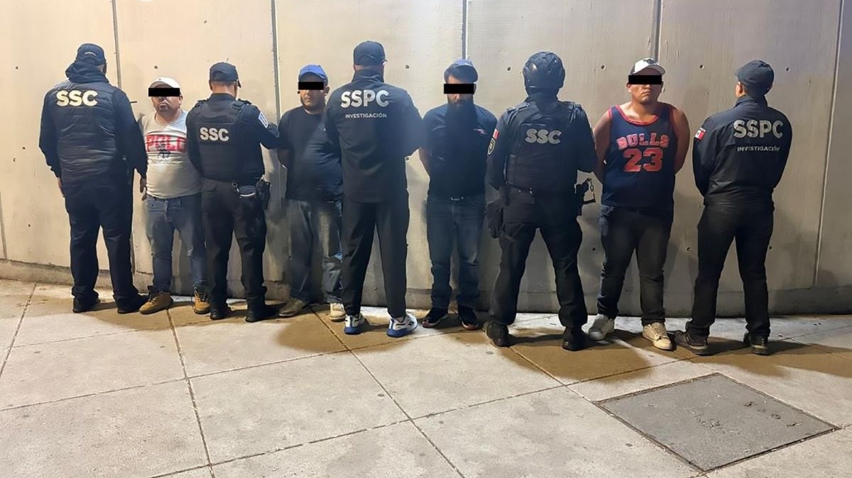 Capturan a cuatro sujetos con más de una tonelada de droga en un camión en la CDMX