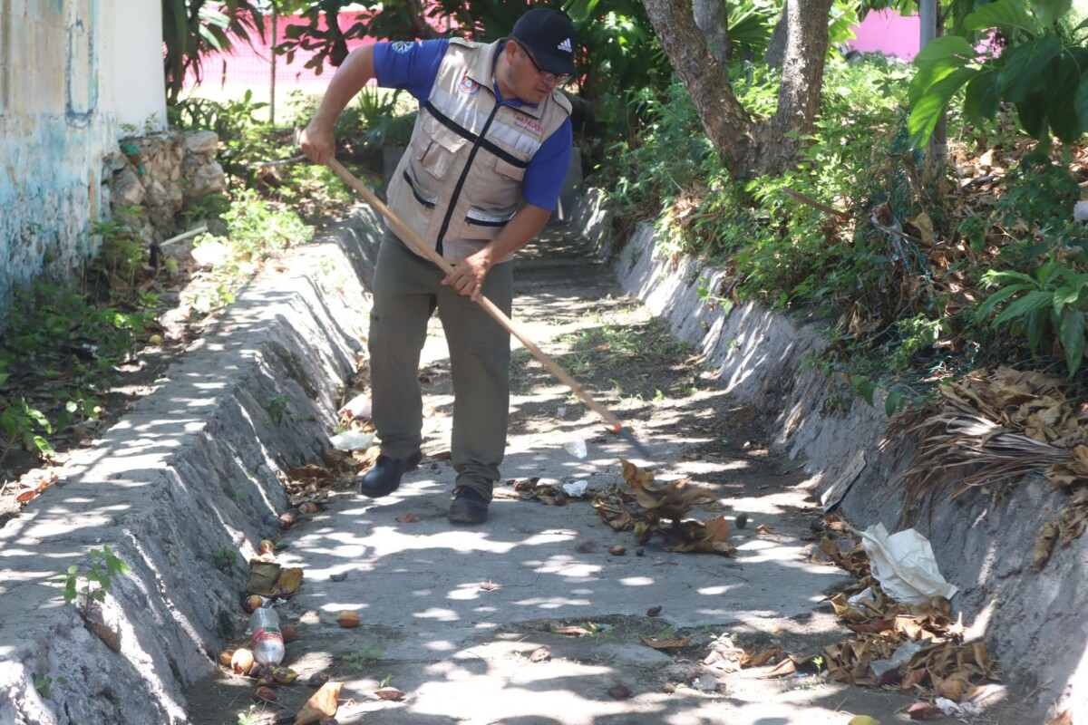 Gobierno de Isla Mujeres refuerza trabajos preventivos ante temporada de lluvias