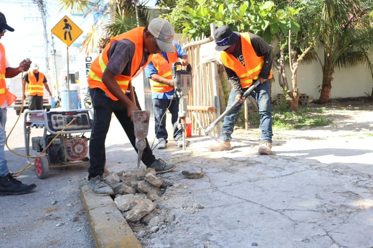 Gobierno de Isla Mujeres inicia rehabilitación integral de la avenida Jesús Martínez Ross