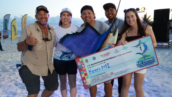 Embarcación Poseidón de Puerto Aventuras gana el XXI Torneo Internacional de Pesca “Cosme Alberto Martínez Magaña”