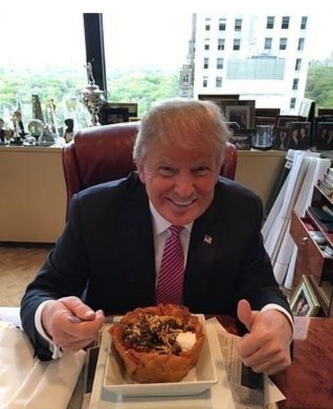 Aunque usted no lo crea! Después, un gran número de latinos comenzaron a celebrar el 5 de mayo y se volvió muy popular, incluso, el más antimigrante, el presidente de los Estados Unidos, Donald Trump, celebró la fecha en 2020 con un 'bowl de taco'. 