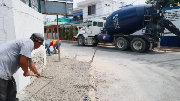 Avanza la rehabilitación de la Avenida Jesús Martínez Ross de Isla Mujeres