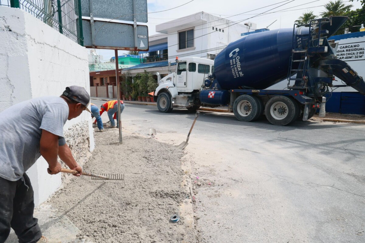 Avanza la rehabilitación de la Avenida Jesús Martínez Ross de Isla Mujeres