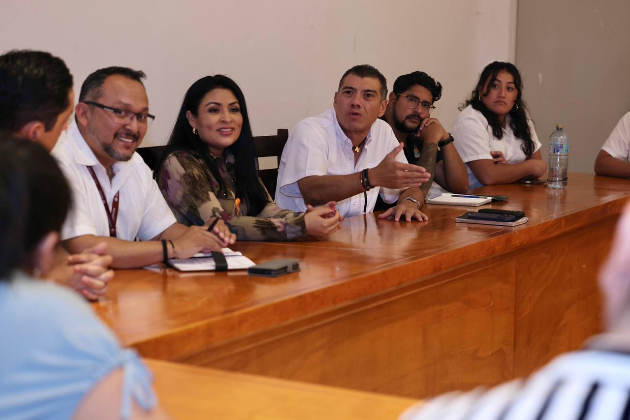 La presidenta municipal, Blanca Merari Tziu Muñoz, encabezó una reunión interinstitucional para fortalecer la certeza jurídica, el ordenamiento territorial y la protección ambiental en esta importante zona del municipio.