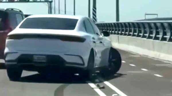 Puente Nichupté se abre a la circulación y registra el primer accidente vehicular