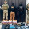 Aseguran arsenal de municiones y armas en departamento de Acapulco