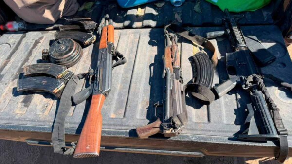Autoridades federales abaten a dos presuntos sicarios en Sinaloa