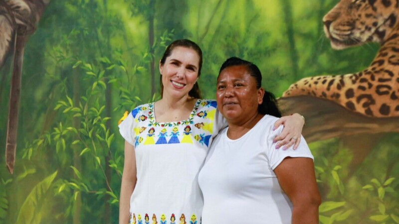 Mural “El Chiclero” da identidad y color a la renovada Plaza Ejidatarios de Ciudad Mujeres