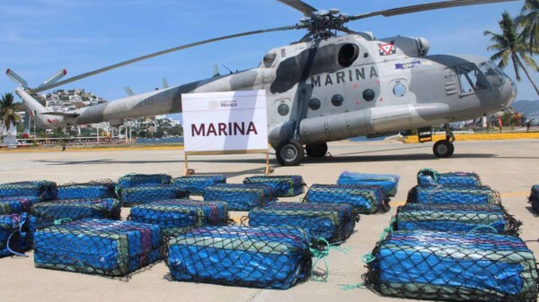 Marina intercepta lancha con cargamento de droga en costas de Guerrero