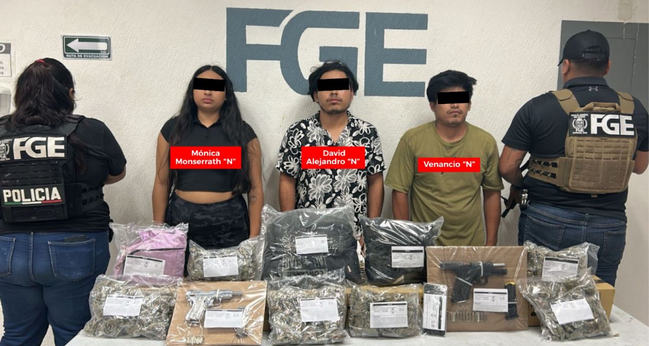 Capturan a dos hombres y una mujer con armas y presuntas drogas en Bosque Real de Playa del Carmen