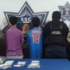 Aseguran presuntas drogas y detienen a dos adolescentes en Villas Otoch en Cancún