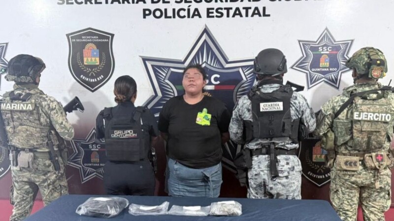 Capturan a mujer narcomenudista en el fraccionamiento Corales en Cancún