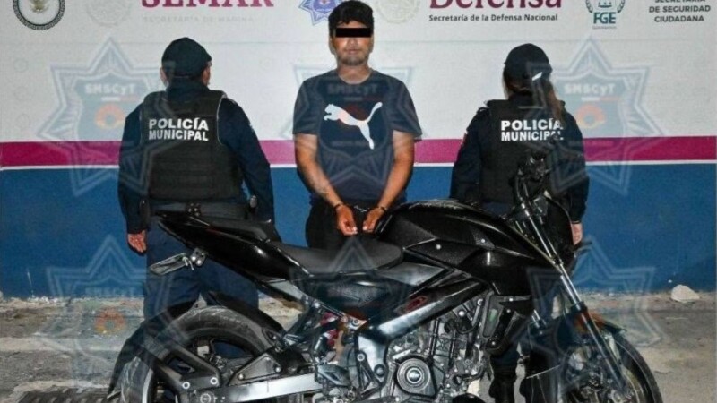Operativos permiten recuperar dos motos robadas en Cancún; hay dos personas detenidas