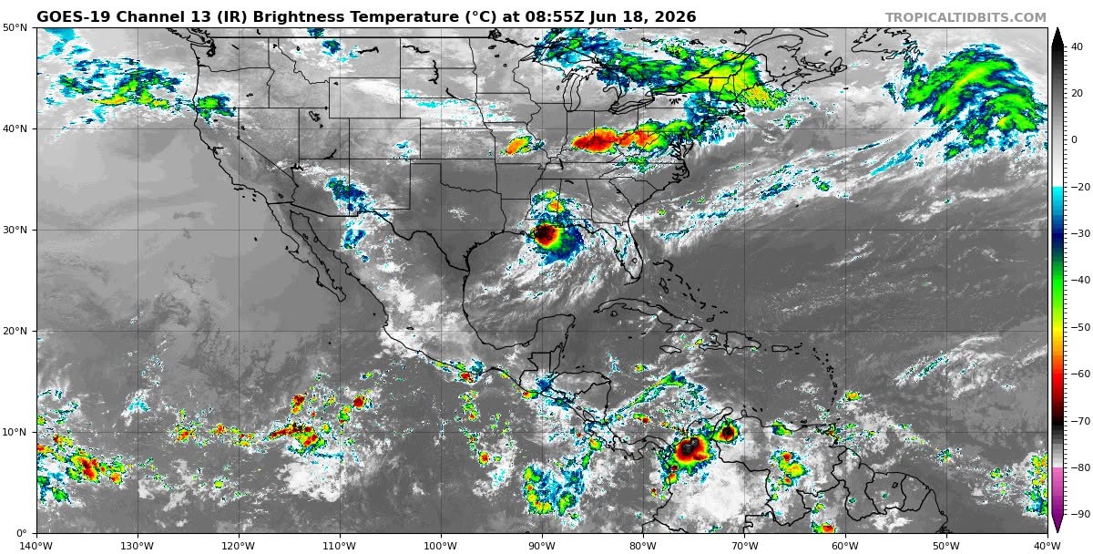 Cielo medio nublado durante el día con lluvias aisladas que podrían acompañarse con descargas eléctricas en Campeche y Quintana Roo. Sin lluvia en Yucatán.