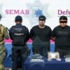 Detienen a dos hombres con presunta droga y un arma de fuego en la Supermanzana 7 de Cancún