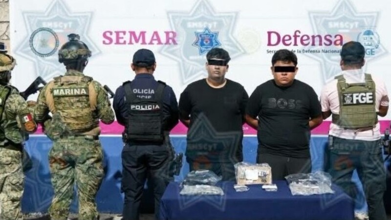Detienen a dos hombres con presunta droga y un arma de fuego en la Supermanzana 7 de Cancún