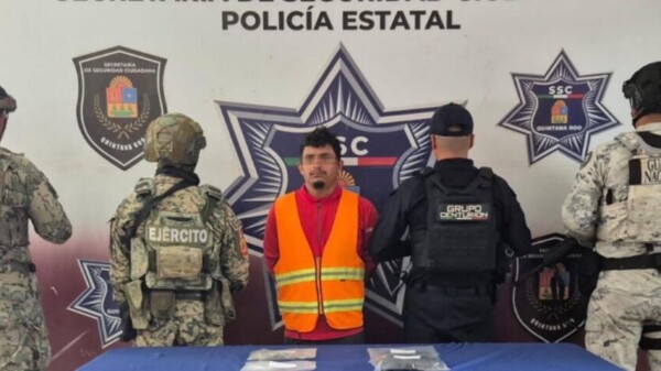 Detienen a hombre con enervantes en la carretera Puerto Morelos-Cancún