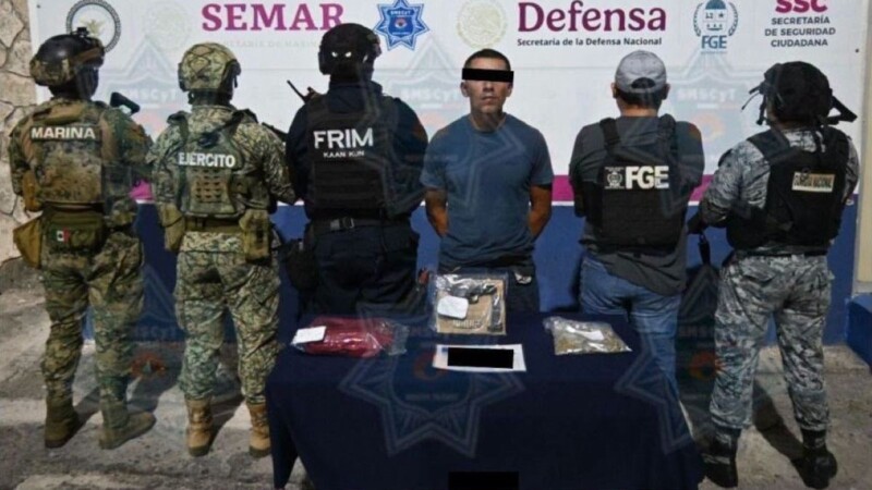 Capturan a sujeto con presunta droga y un arma de fuego en el fraccionamiento Tierra Maya en Cancún