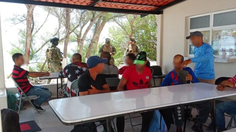 Localizan en Isla Mujeres a 10 migrantes cubanos tras arribar en una embarcación artesanal