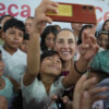 Entregan becas en Chiapas, para que ninguno falte a la escuela