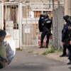 Tras más de 24 horas, detienen a hombre atrincherado con rehenes en Tecámac