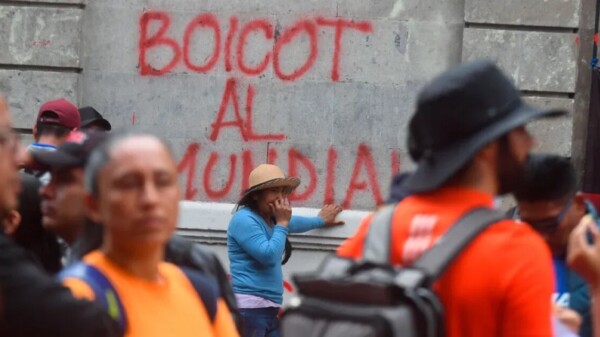 Fallida negociación con CNTE; buscan bloquear el estadio