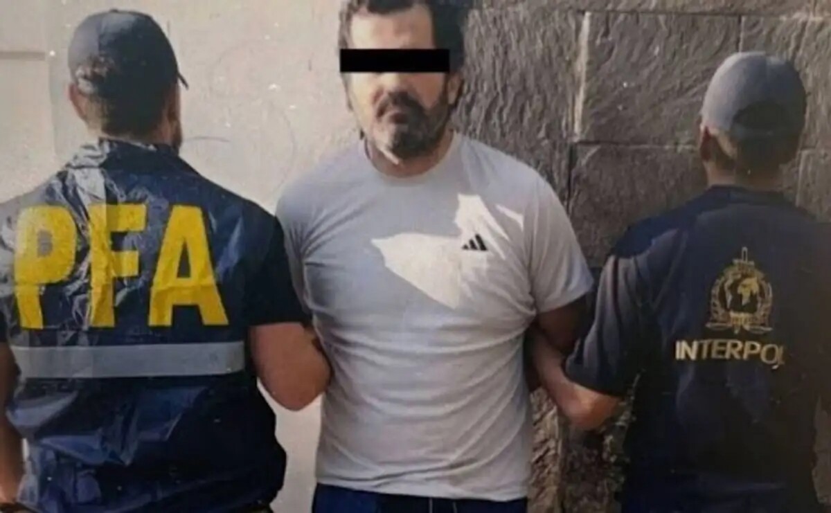 El también ex marino Fernando Farías, hermano de Roberto ‘N’, permanece detenido en Argentina y enfrenta un proceso de extradición.