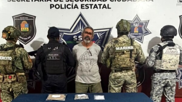 Capturan a hombre con presuntas dosis de marihuana y cristal en Cancún