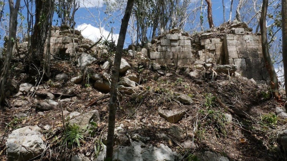 Hallan ciudad maya virgen en Calakmul; la nombran Minanbé, ‘no hay camino’