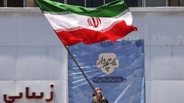 Firmarán Irán y EU el fin de la guerra