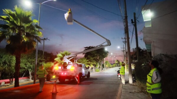 Gobierno de Isla Mujeres fortalece la atención en alumbrado público con más infraestructura y respuesta oportuna