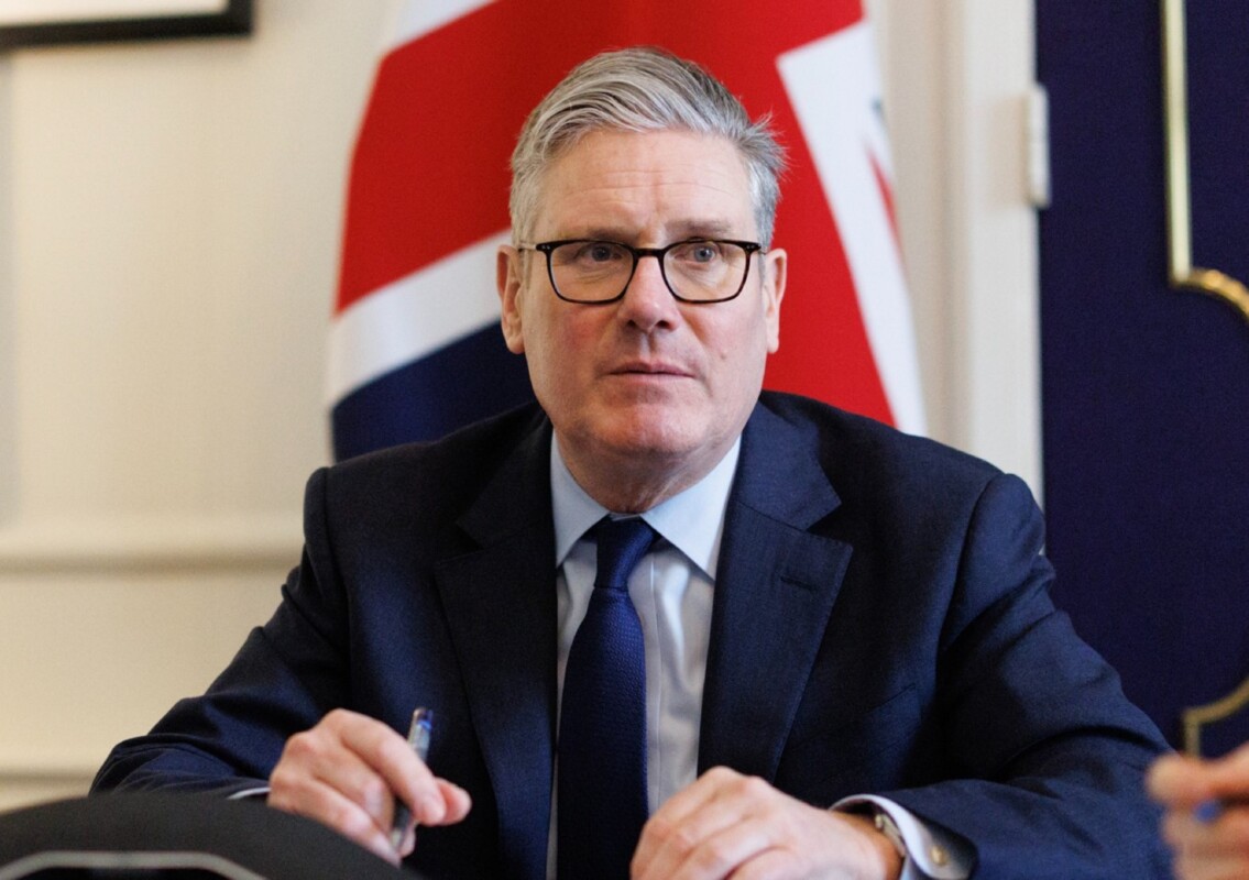 Dimite Starmer como primer ministro en Reino Unido