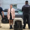 Detienen a una mujer que transportaba ilegalmente a un cachorro de jaguar