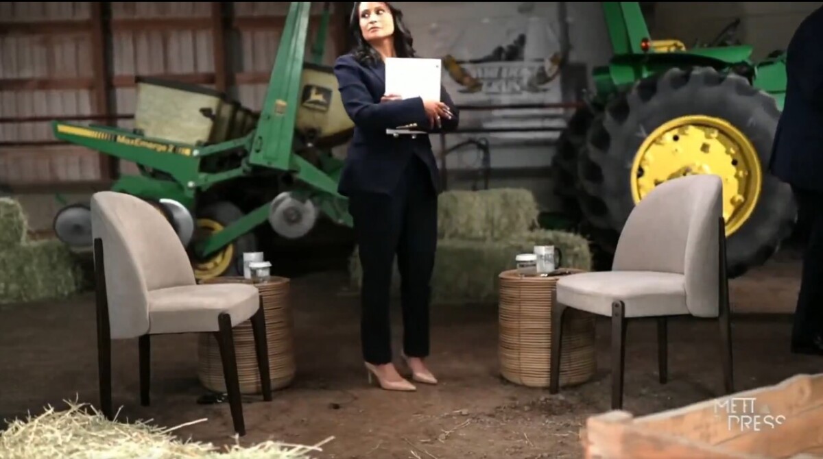 “¡Eres corrupta y Meet the Press es corrupto, como también ABC y CBS y CNN!”, gritó Trump a la conductora del programa de NBC, Kristen Welker, poco antes de ponerse de pie y abandonar la entrevista que se trasmitió el domingo. 