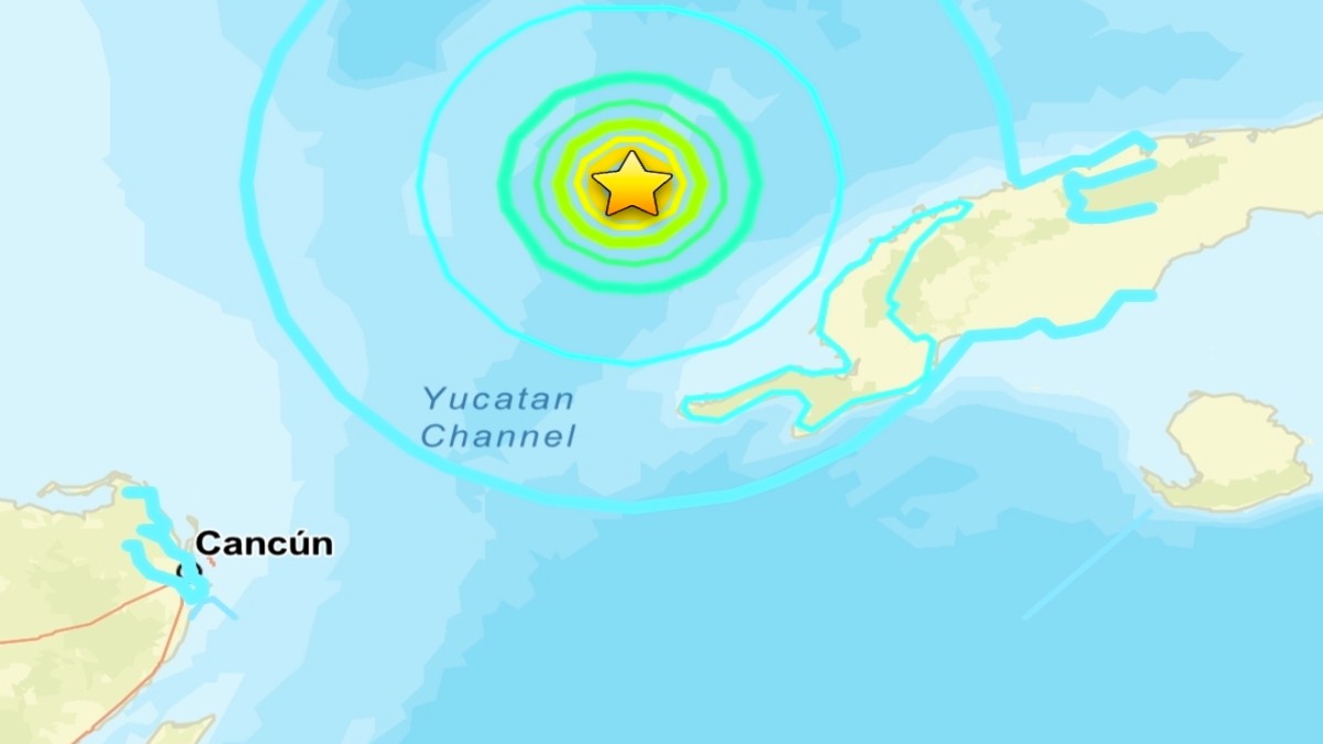 Temblor sorprende a cancunenses