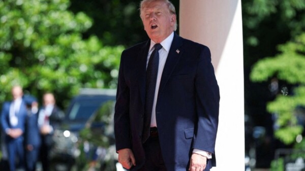 Promete Trump, “Ormuz estará totalmente abierto este viernes”