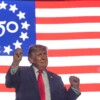 Trump convierte 250 años de EU en oda a su vanidad