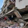 Suman 920 fallecidos por los sismos en Venezuela