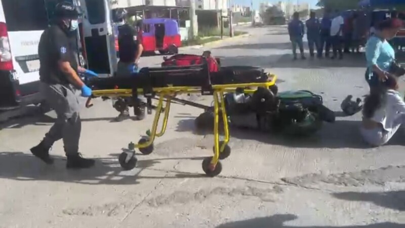 Tres personas resultan lesionadas tras accidente entre mototaxi y motocicleta en Prado Norte