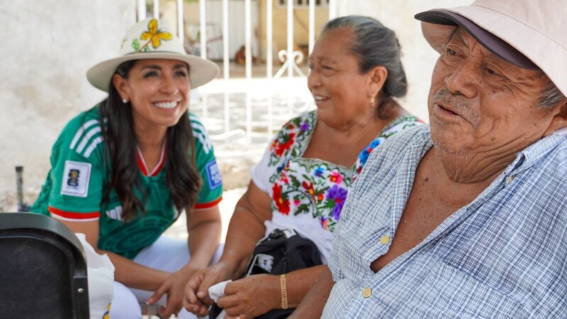 Marybel Villegas reafirma en las calles de Cancún su decisión de construir un nuevo capítulo para Quintana Roo