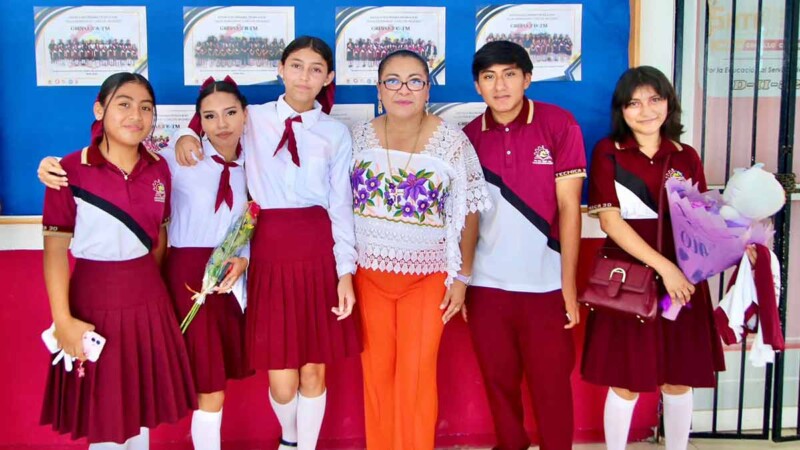Gobierno de Atenea Gómez refrenda su compromiso con la educación
