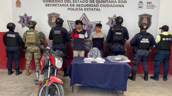 Detienen a dos presuntos narcomenudistas en el centro de Chetumal