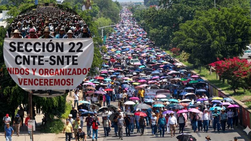 La CNTE reactiva huelga nacional en Oaxaca con multitudinaria marcha