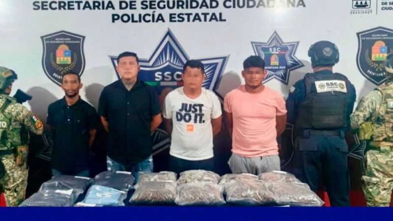 Detienen a cuatro presuntos distribuidores de droga con casi 300 dosis en Cancún