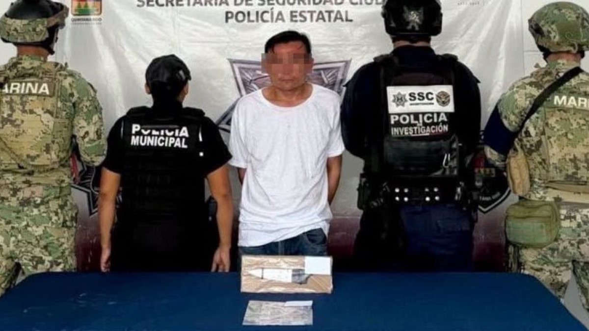 Detienen en Cozumel a hombre señalado por presunto robo a una tienda de abarrotes